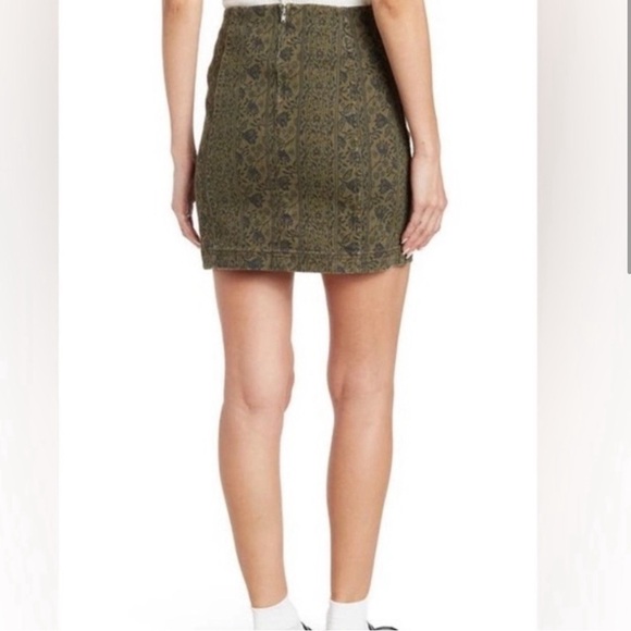 Free People Modern Femme Denim Mini
Skirt In Dusty Army Combo, Size 6 - NWT - Picture 3 of 3
